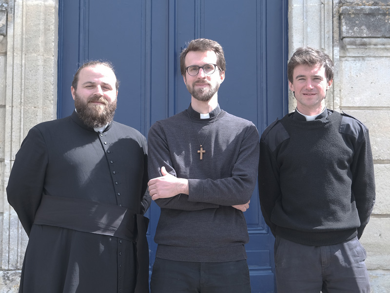 Ordination presbytérale de Basile Dumont, Charles Bruet et Clément Barré - Cathédrale Saint-André de Bordeaux, le dimanche 26 juin 2022